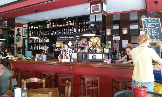 Cafe Bar Damasqueros